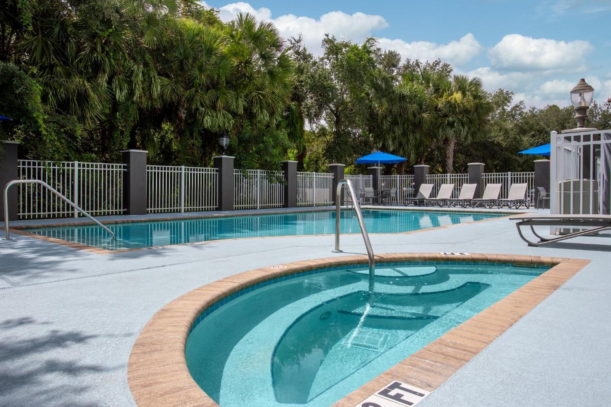 Holiday Inn Express & Suites Bradenton East-Lakewood Ranch By Ihg Luaran gambar